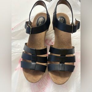 Clarks Women's Black Strappy Sandals